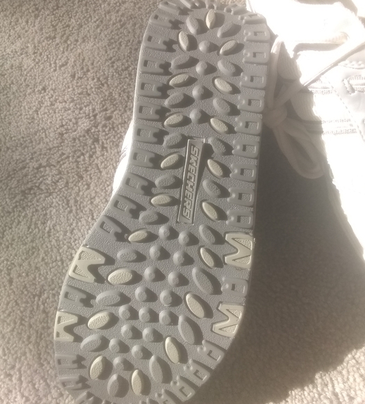 Skechers shape ups - Picture 3 of 5